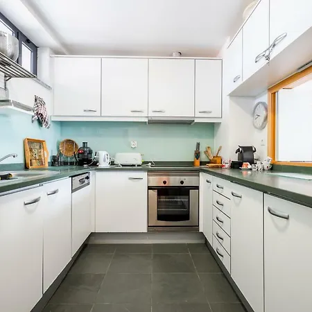 Golf Apartment *