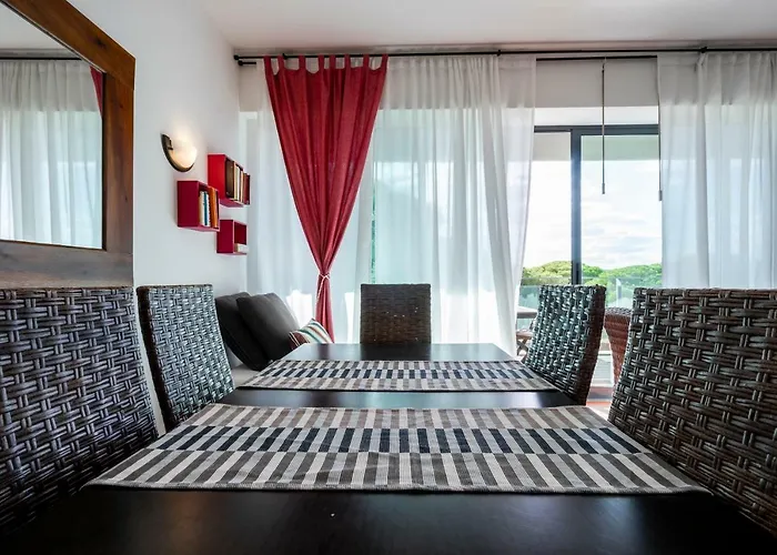 Golf Apartment *